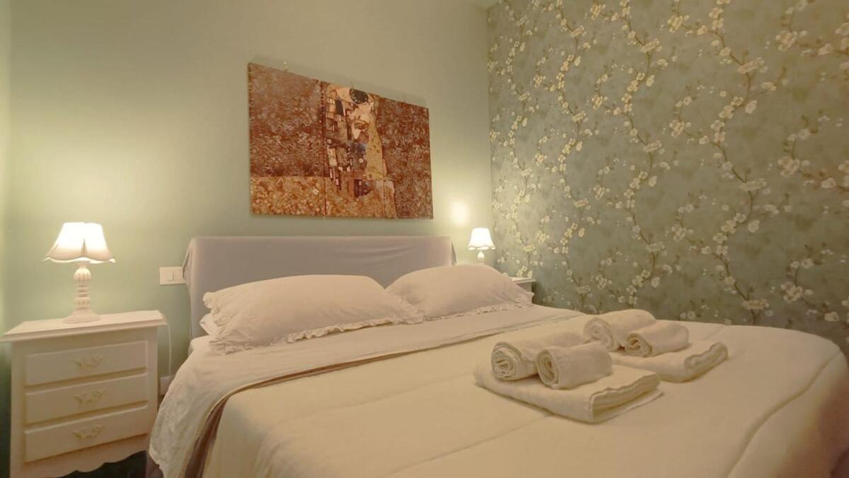 Colosseo Exclusive Elegant Apartment